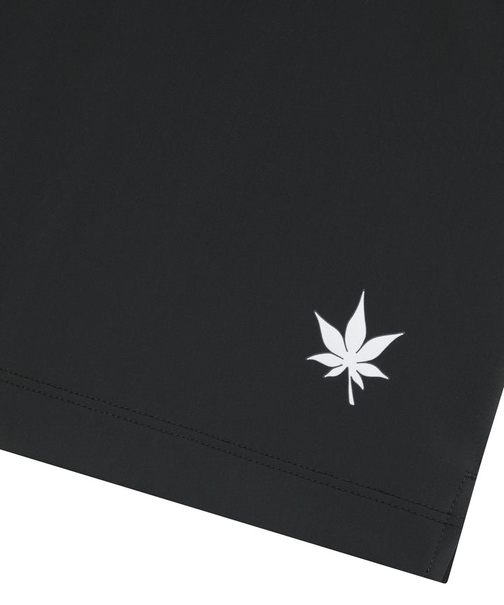 5" Peak Short in Black/White