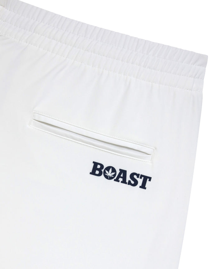 7" Tipped Peak Short in White/Red/Navy
