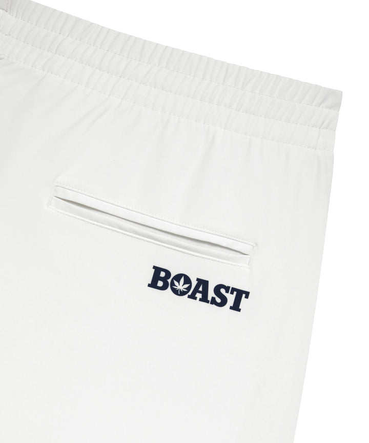 5" Peak Short in White/Navy