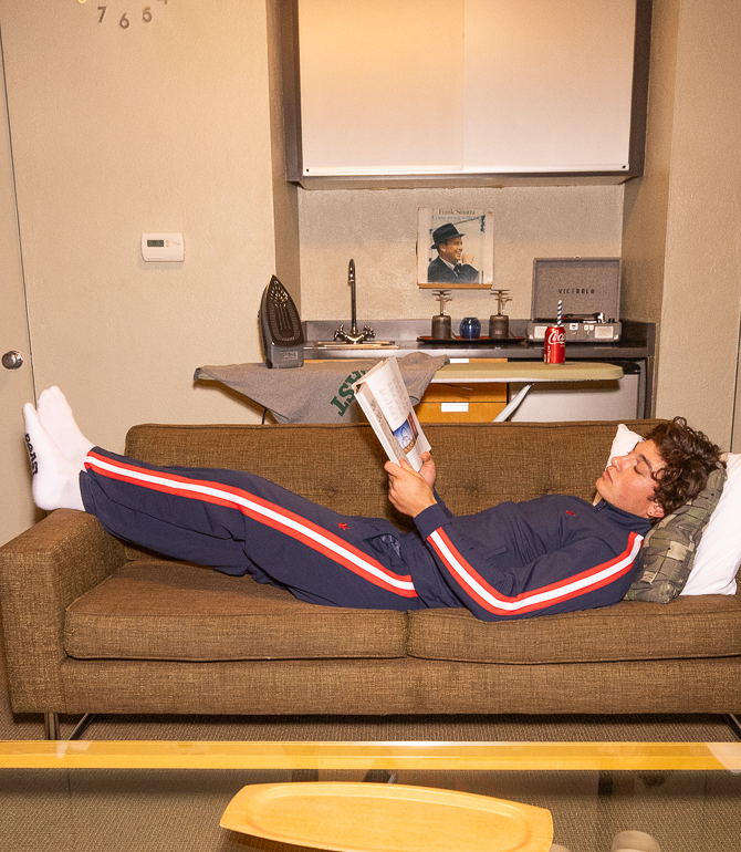 Tipped Warm-Up Pant 2.0 in Navy Red White