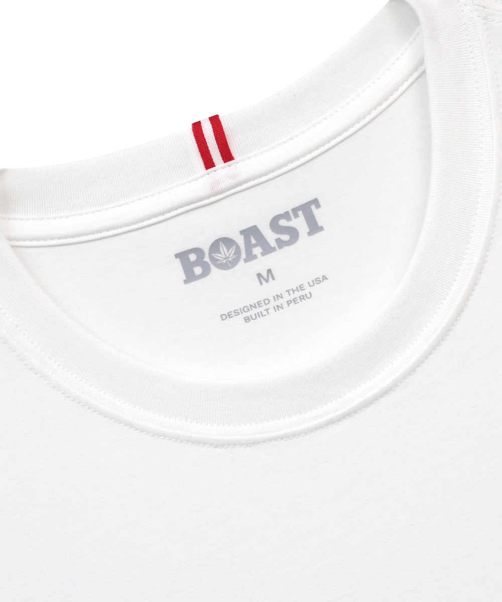Pocket Tee in White Vintage Navy