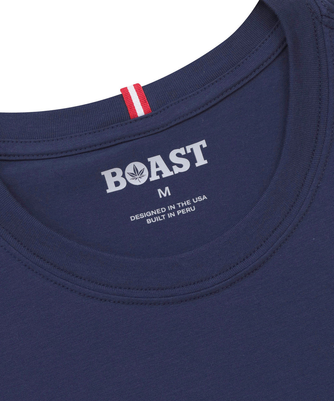 Pocket Tee in Navy Red