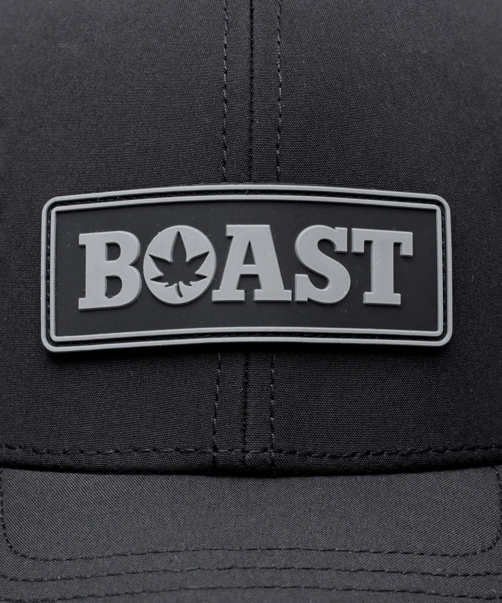 Trucker Hat in Black