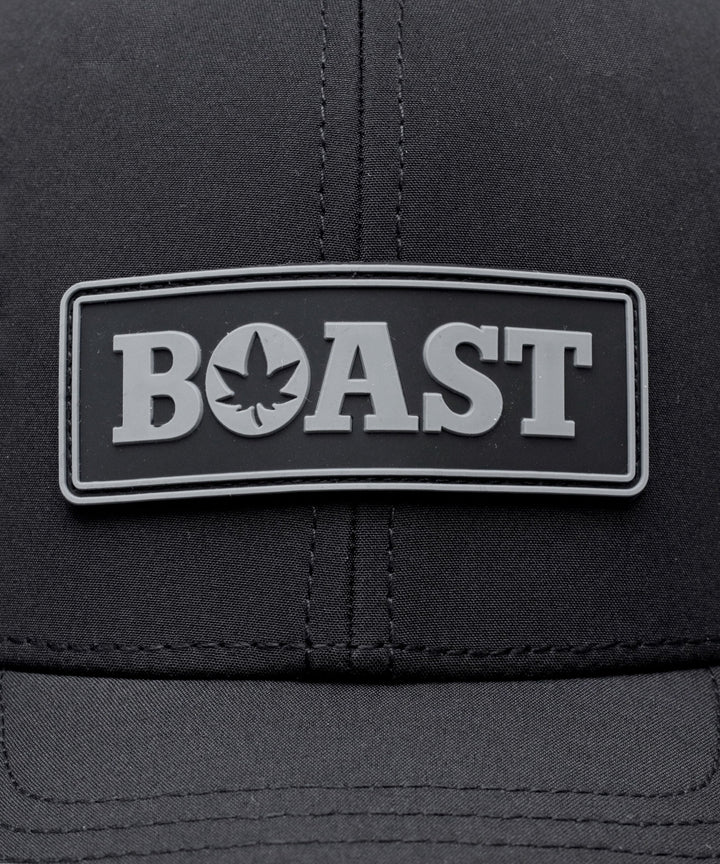 Trucker Hat in Black