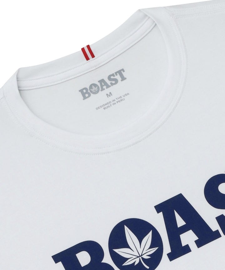 Tee in White Navy
